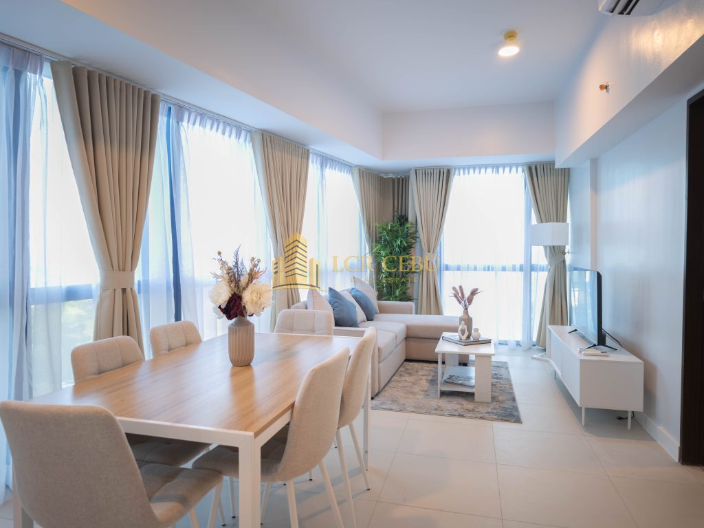 Dinning and Living area of the one bedroom suite.